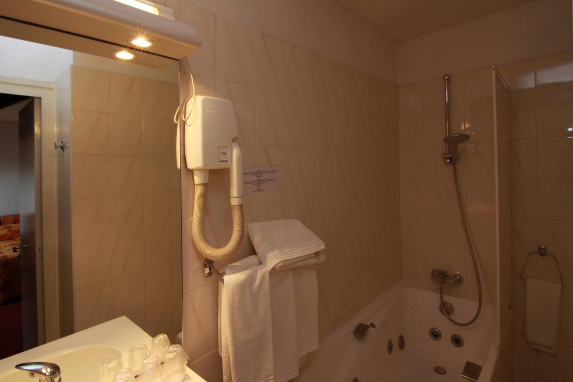 Hotel D'Angleterre Grenoble Hyper-Centre Ngoại thất bức ảnh